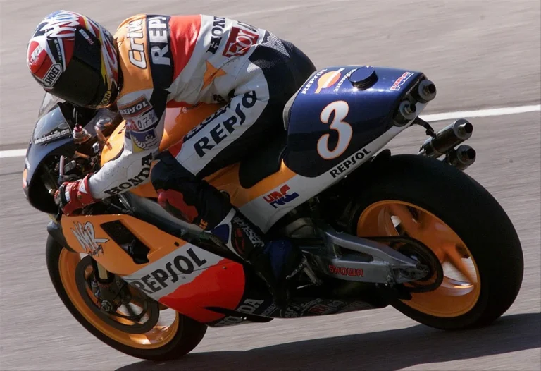 Alex Criville: Dari Juara MotoGP hingga Hobi Berkuda