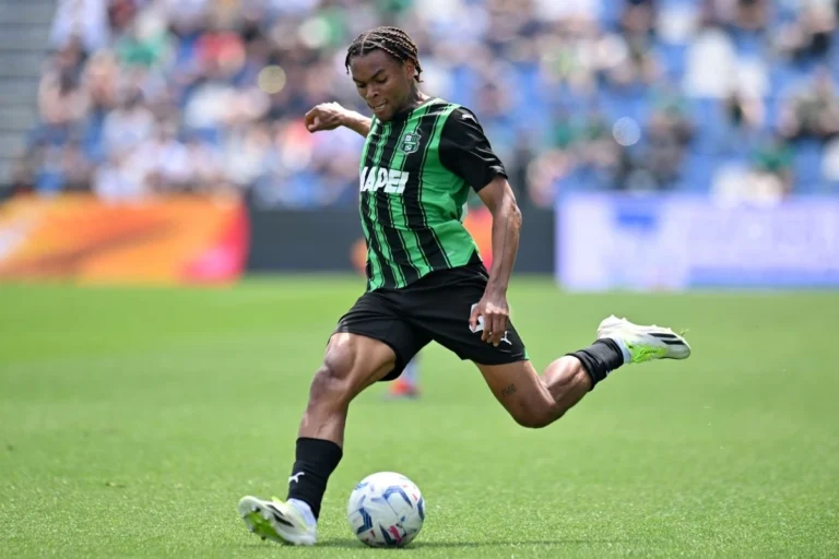 Sunderland bidik pemain sayap Sassuolo Armand Laurienté