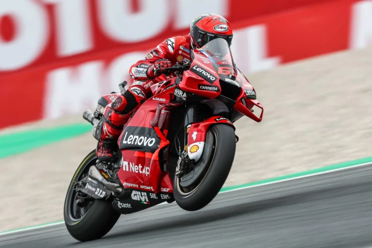 Jorge Lorenzo bela Francesco Bagnaia saat krisis dengan motor Ducati