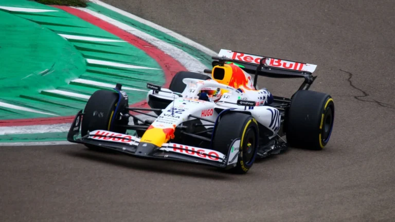 Pembalap Muda Red Bull Arvid Lindblad Siap Debut di GP Inggris