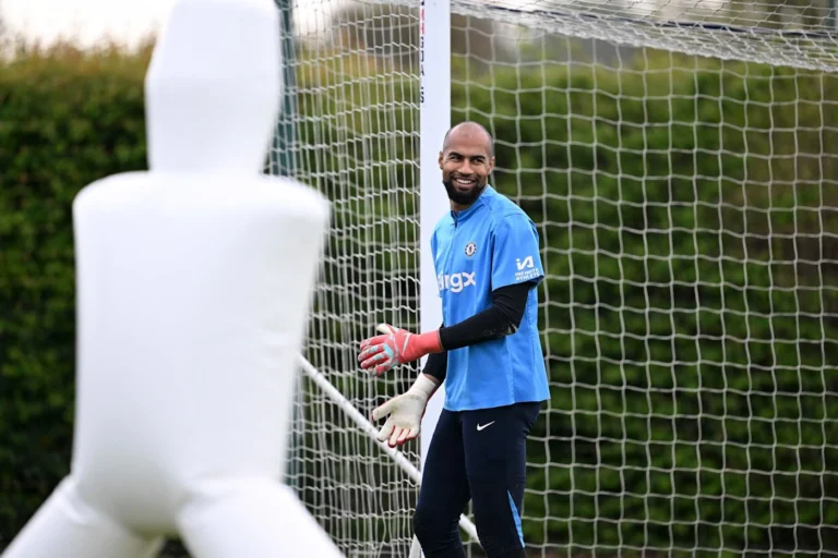 Chelsea Target Barcelona Veteran Goalkeeper After Maignan Deal Collapse