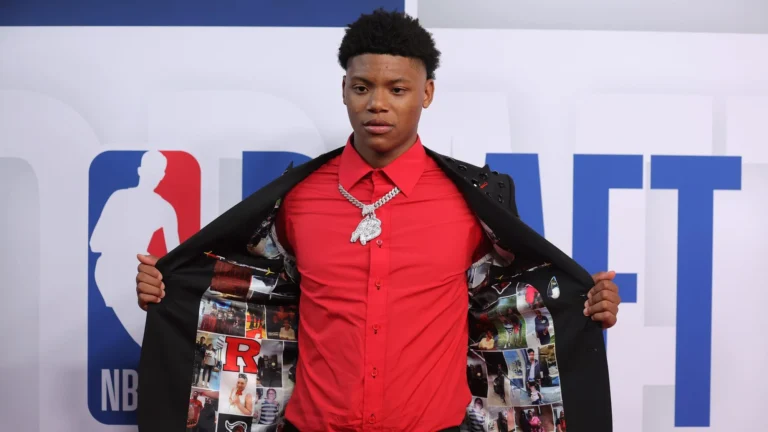 Gaya Fashion Para Bintang Muda di NBA Draft 2025