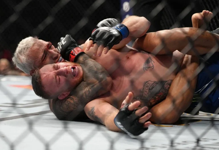 Charles Oliveira balas tantangan Ilia Topuria jelang UFC 317