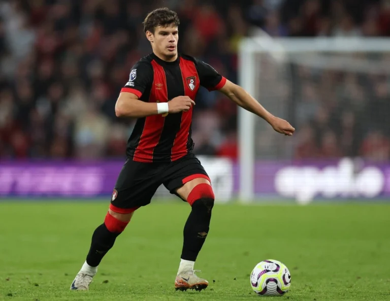 Liverpool Datangkan Bek Kiri Milos Kerkez dari Bournemouth