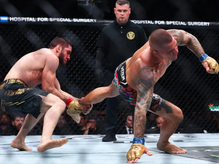 Islam Makhachev lepas gelar kelas ringan UFC demi tantangan baru
