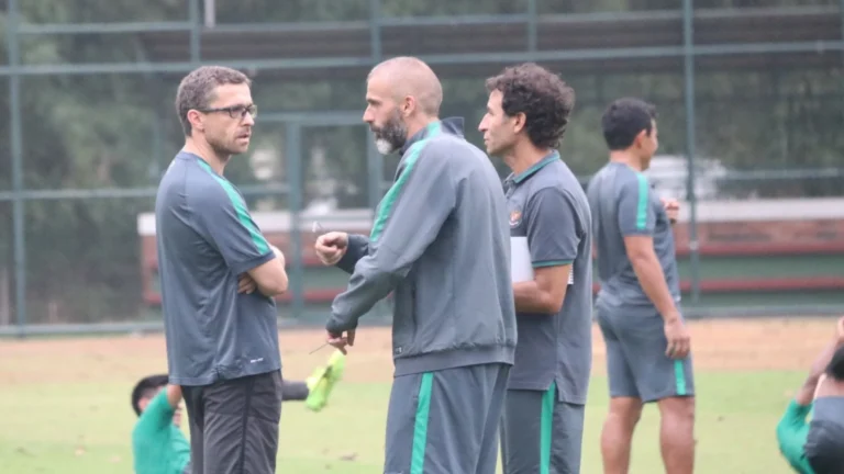 Eduardo Perez kembali ke Liga 1 sebagai pelatih kepala