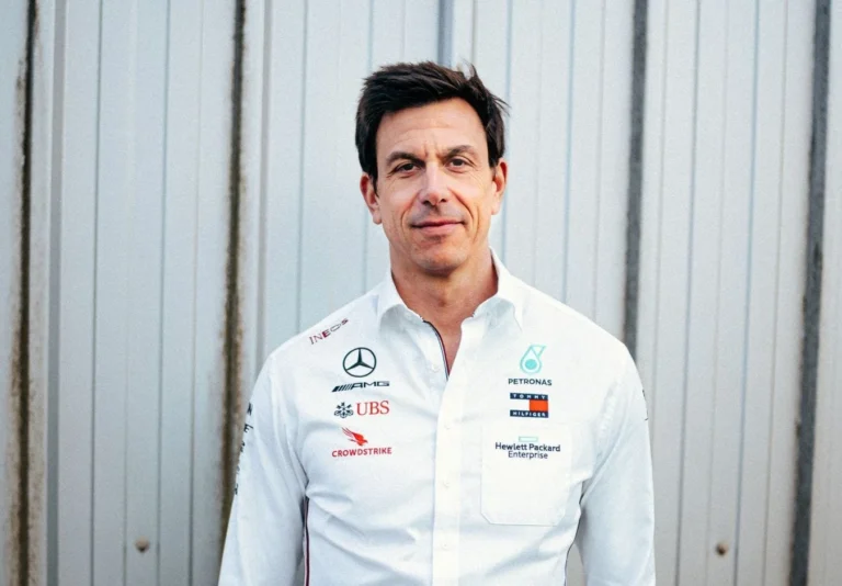 Toto Wolff buka suara soal rumor transfer Verstappen ke Mercedes untuk 2026