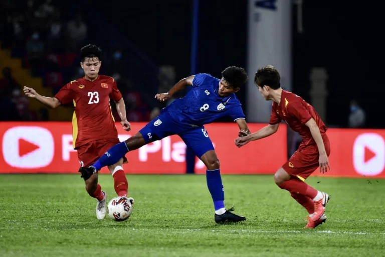 Takayuki Nishigaya dipecat dari jabatan pelatih Timnas Thailand U-23