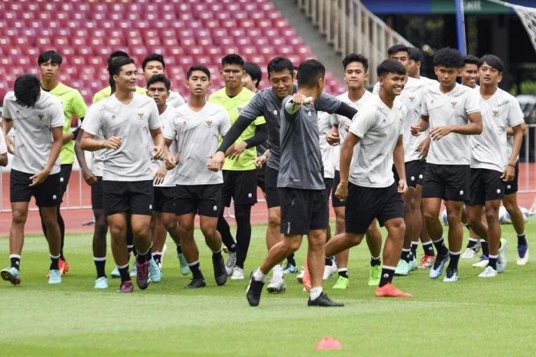 Nova Arianto bagi Timnas U-17 Indonesia jadi dua skuad berbeda