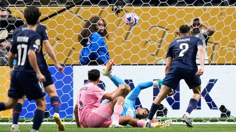 Joao Neves cetak brace, PSG hancurkan Inter Miami 4-0