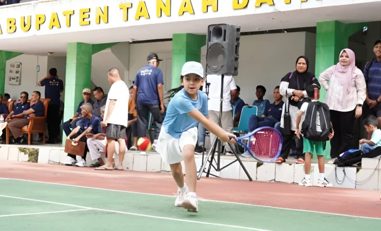 Turnamen Tenis Yunior TDP Piala Bupati Tanah Datar 2025 Resmi Dibuka, 141 Atlet Muda Siap Bertanding