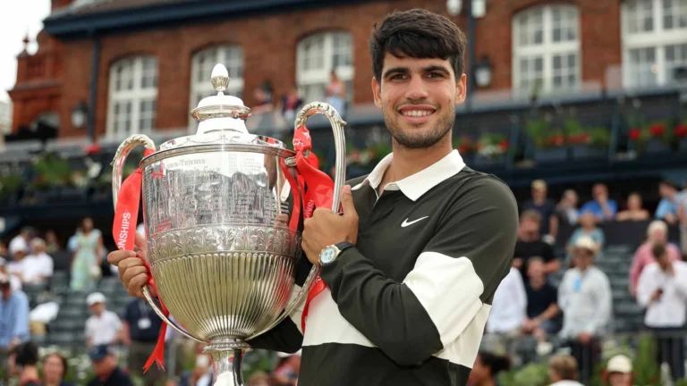 Carlos Alcaraz Claims Queen’s Club Title, Strengthens Grip on Year-End No. 1 Spot
