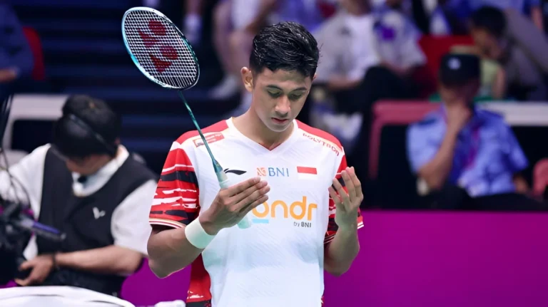 Alwi Farhan Kalahkan Prannoy HS di Indonesia Open 2025