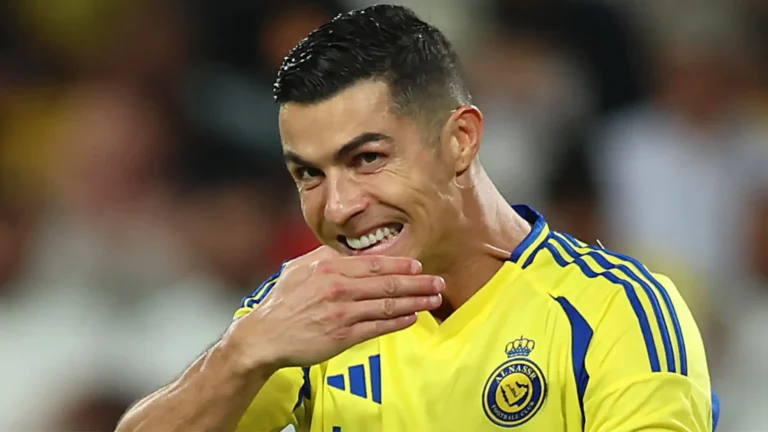 Cristiano Ronaldo Konfirmasi Bertahan di Al Nassr
