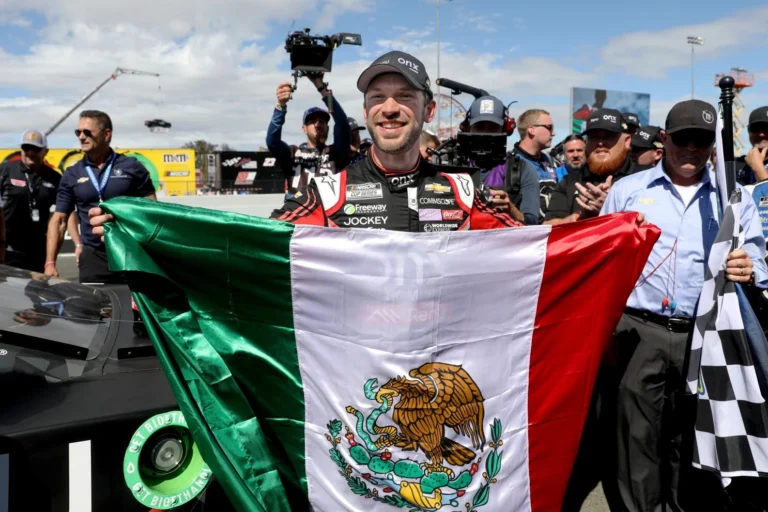 NASCAR Akan Perkenalkan Podium Kemenangan Pertama Kali di Meksiko