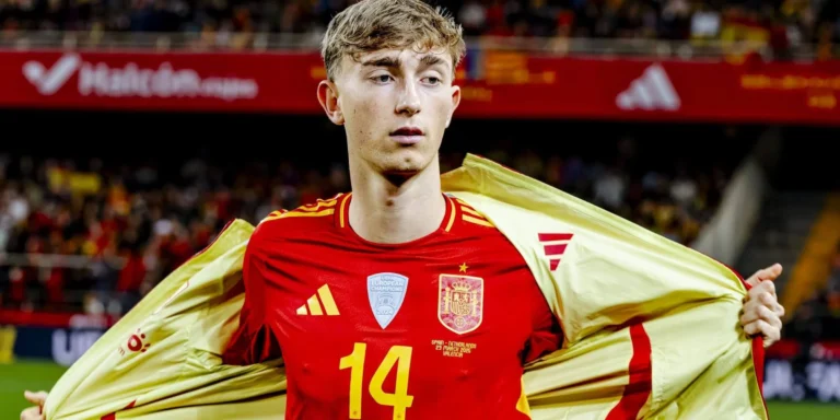 Dean Huijsen Diejek Pemain Barcelona di Kamp Timnas Spanyol