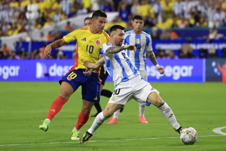 Messi dan James Jadi Sorotan di Argentina vs Kolombia