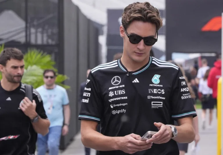 Russell terkejut dengan permintaan maaf Verstappen di media sosial