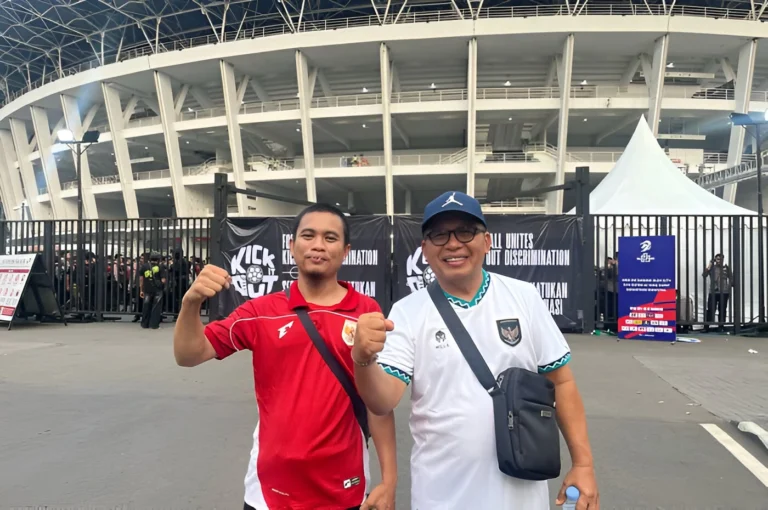 Perjuangan Luar Biasa Ardi: Naik Motor 16 Jam dari Palembang Demi Dukung Timnas Indonesia