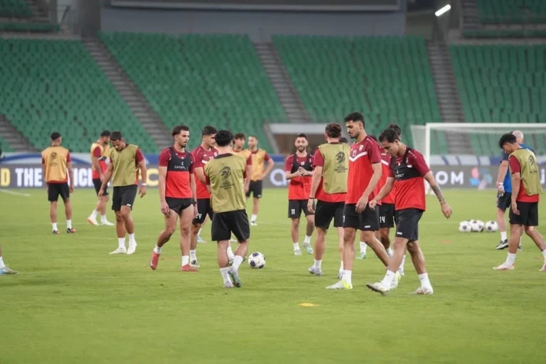 Graham Arnold pimpin Irak hadapi Indonesia di Kualifikasi Piala Dunia