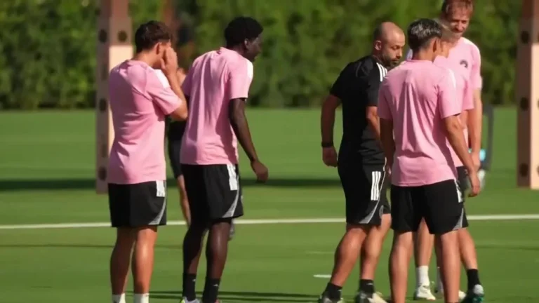 Tension Rises at Inter Milan – Martinez and Calhanoglu in Heated Dispute