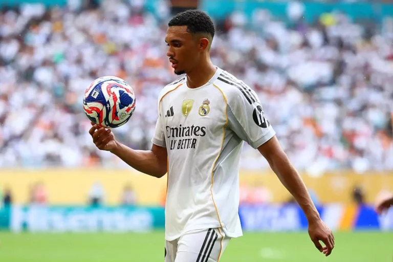 Courtois kagum dengan kemampuan umpan silang Alexander-Arnold di Real Madrid