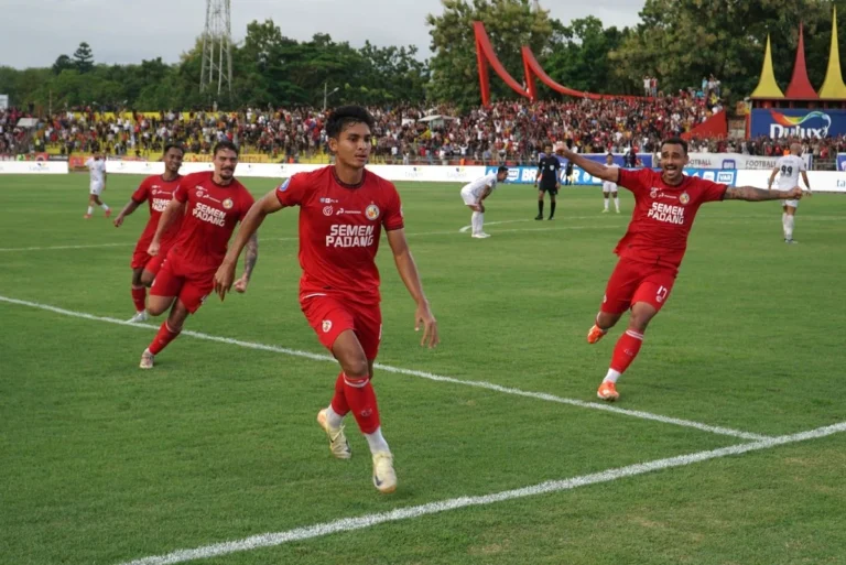 Semen Padang datangkan dua pemain baru, PSBS Biak berencana pindah ke Bandung