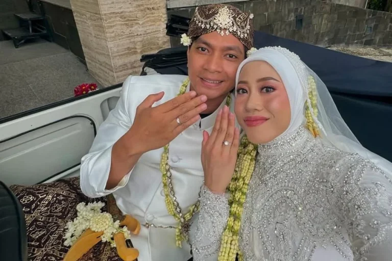 Megawati Hangestri dan Dio Novandra gelar resepsi pernikahan di dua kota