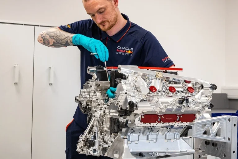 Red Bull Siapkan Mesin In-house untuk F1 2026, Horner Optimis Pertahankan Verstappen