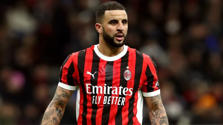 Kyle Walker bergabung dengan Burnley setelah delapan tahun di Manchester City