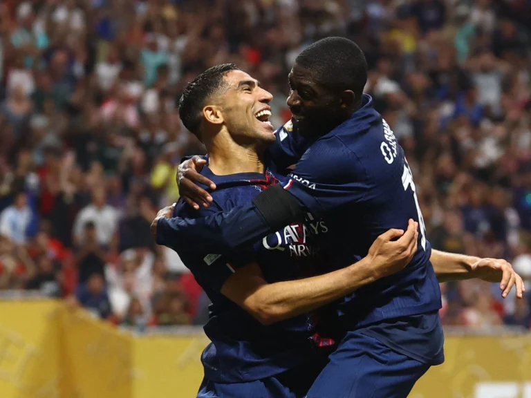 PSG Kalahkan Bayern Munich dengan 9 Pemain di Semifinal Piala Dunia Antarklub