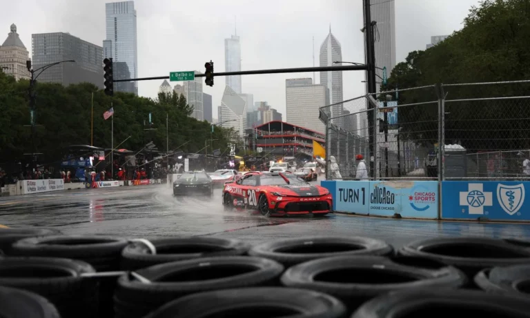 Shane van Gisbergen ready to defend title at Chicago street circuit
