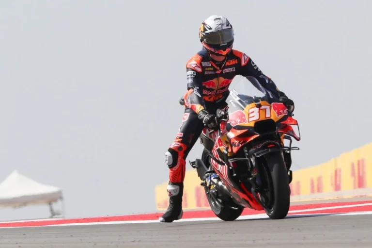 Pedro Acosta reveals difficult situation with Red Bull KTM
