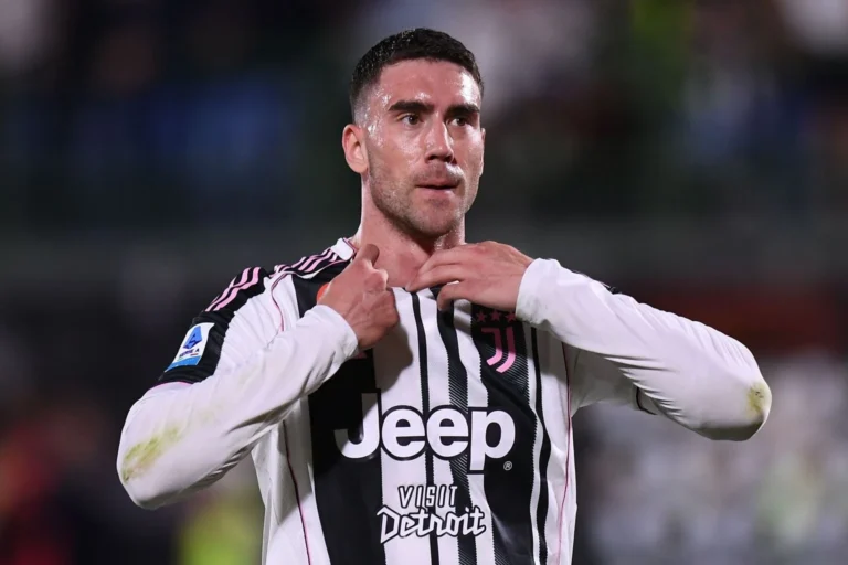 Juventus prepares two plans for Dusan Vlahovic’s future