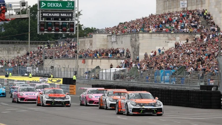 Thomas Preining raih kemenangan dramatis di seri DTM Norisring