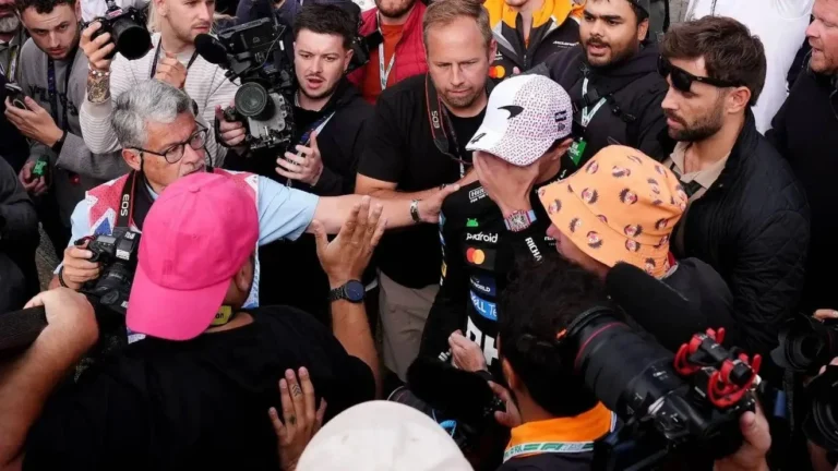 Norris alami insiden kecil usai meraih kemenangan bersejarah di GP Inggris