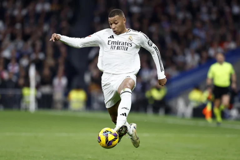 Mbappé cabut tuntutan hukum pelecehan moral terhadap PSG