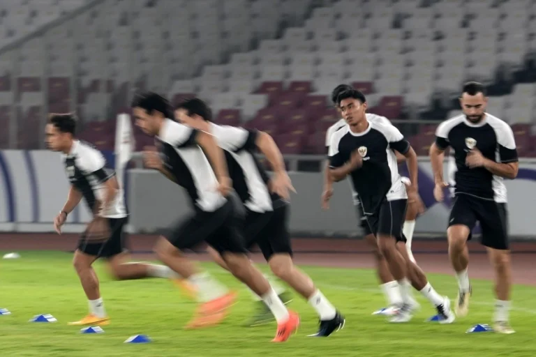 Mauricio Souza Persija Jakartadagi milliy terma himoyachilar duetiga ishonch bildirdi