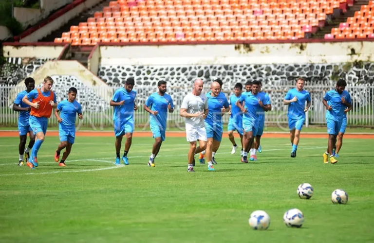 Owen Rahadiyanning Liga 1 ga chiqish missiyasi bilan Persipura Jayapurani boshqarmoqda