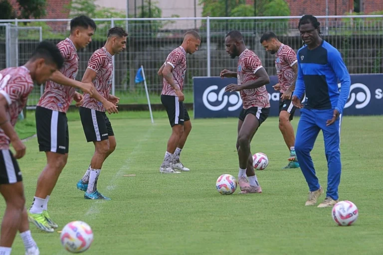 PSBS Biak starts Liga 1 preparation in Sleman with tree planting ritual