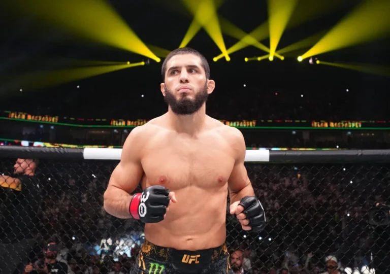 Michael Bisping kritik rencana Islam Makhachev naik kelas di UFC