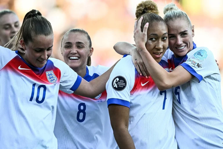 Lucy Bronze: Lauren James adalah Pemain Paling Berbahaya di Euro 2025