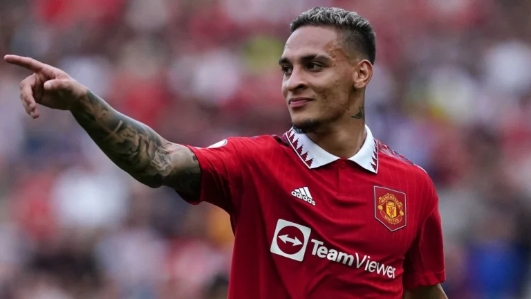 Manchester United Tertipu dengan Transfer Pemain Senilai Rp 33 Triliun