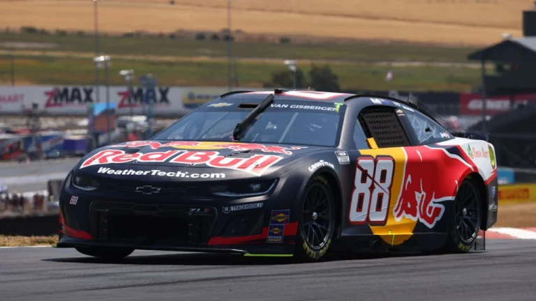 Shane van Gisbergen dominasi kualifikasi NASCAR Cup Series di Sonoma