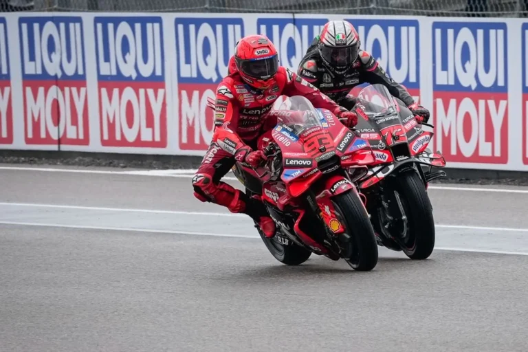 Bezzecchi gagal tahan serangan Raja Sachsenring di lap terakhir Sprint Race