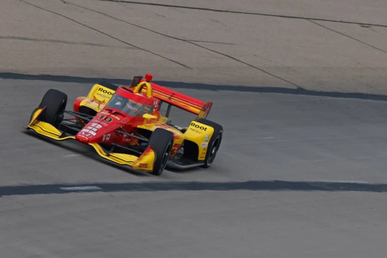 Alex Palou Iowa Speedwayda ajoyib g’alabani qo’lga kiritdi