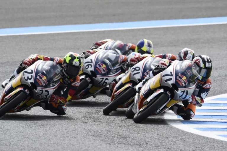 Veda Ega Pratama dominasi Red Bull Rookies Cup dengan kemenangan ketiga