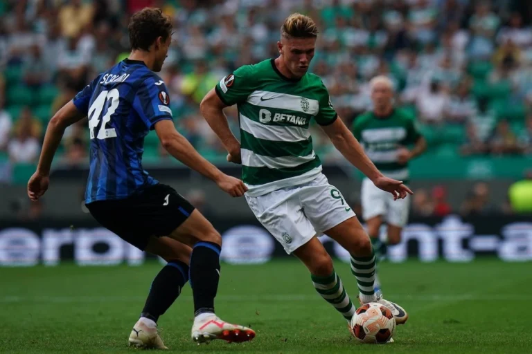 Manchester United dan Newcastle Berebut Bek Muda Atalanta Scalvini