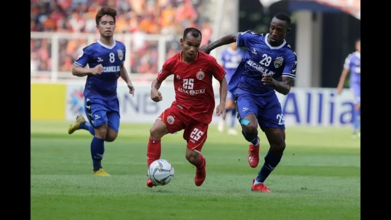 Jordi Amat dan Rafael Struick siap adu kemampuan di Super League