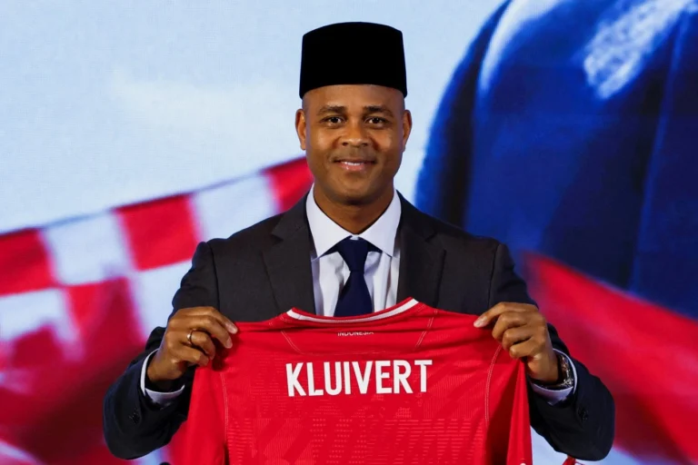 Patrick Kluivert Malayziyada 2026 Jahon chempionati saralash qur’asida qatnashadi